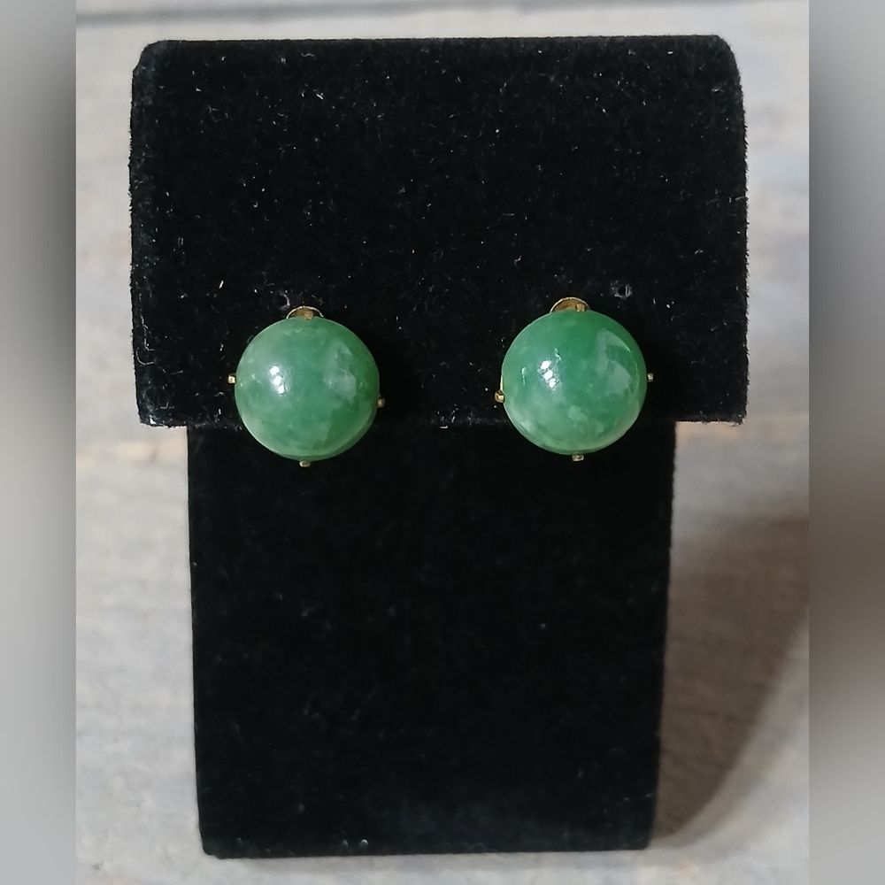 Vintage Green Jade Half Sphere Goldtone Brass Clip On Earrings